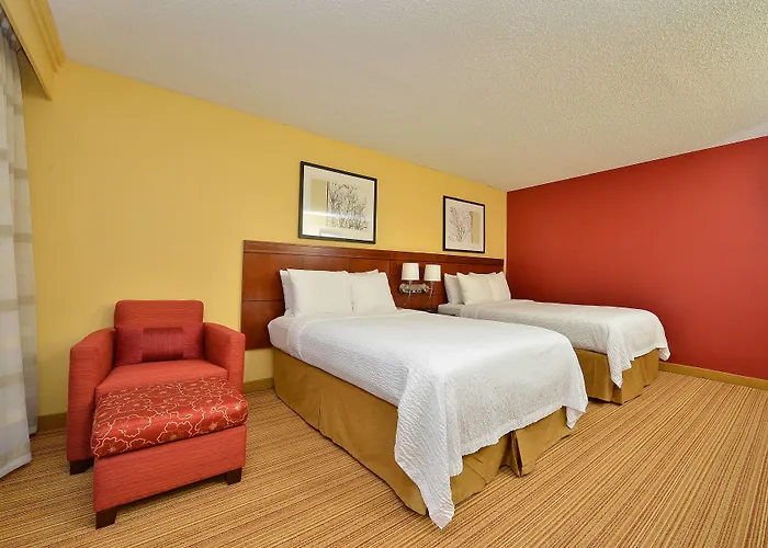 Courtyard By Marriott Bentonville