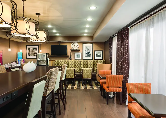 Hampton Inn Wichita-East