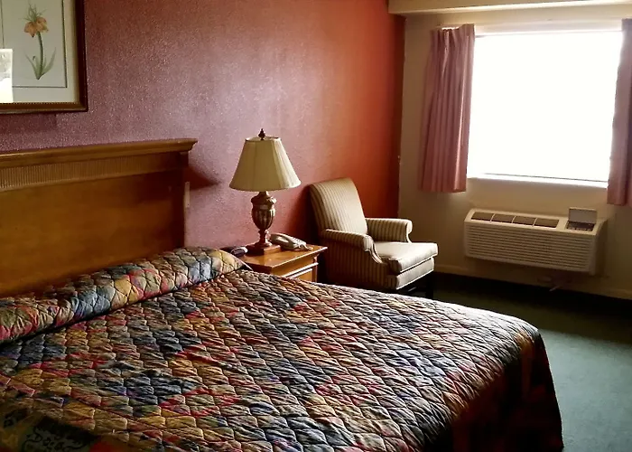 Scottish Inn & Suites - Kemah Boardwalk