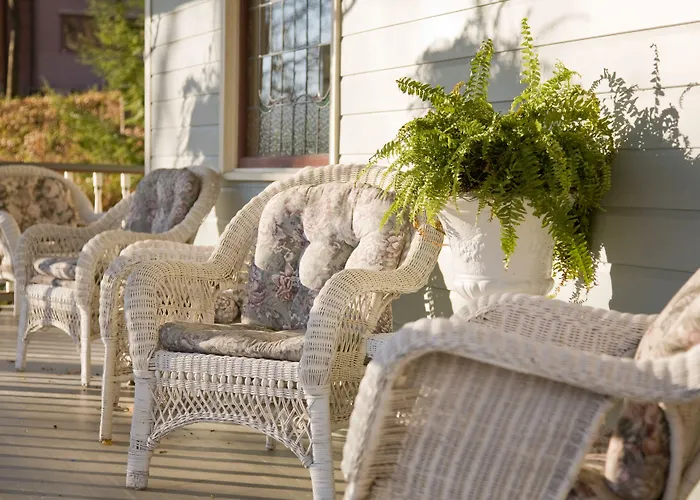 Arsenic And Old Lace Bed & Breakfast Inn Eureka Springs