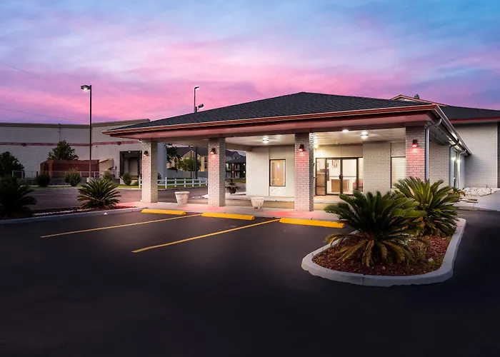 Red Roof Inn & Suites Thomasville