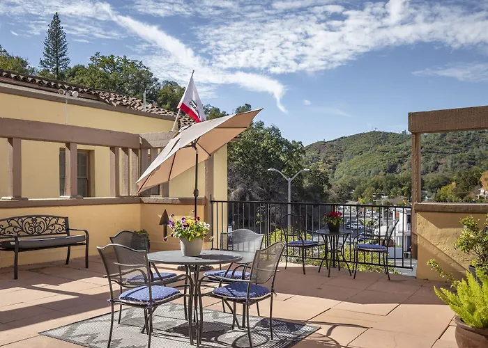 Historic Sonora Inn