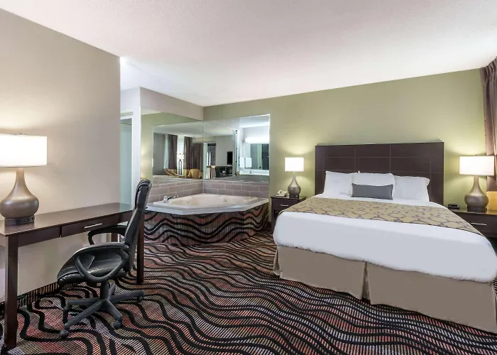 Baymont By Wyndham Cambridge Hotel