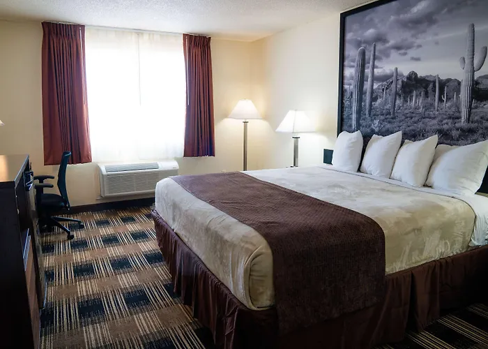 Super 8 By Wyndham Yuma Hotel