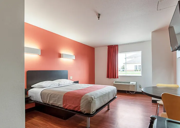 Motel 6-Lebanon, In