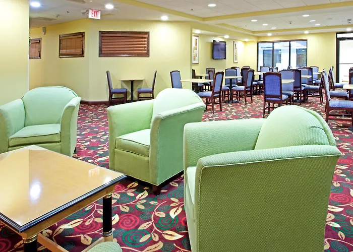 Holiday Inn Express Richmond Airport By Ihg Sandston