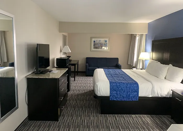 Baymont By Wyndham Enid Hotel