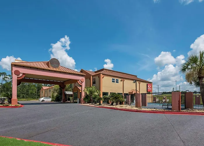 Econo Lodge Inn & Suites Diamondhead