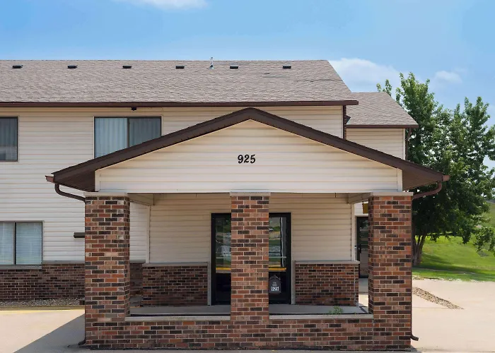 Super 8 By Wyndham Dyersville