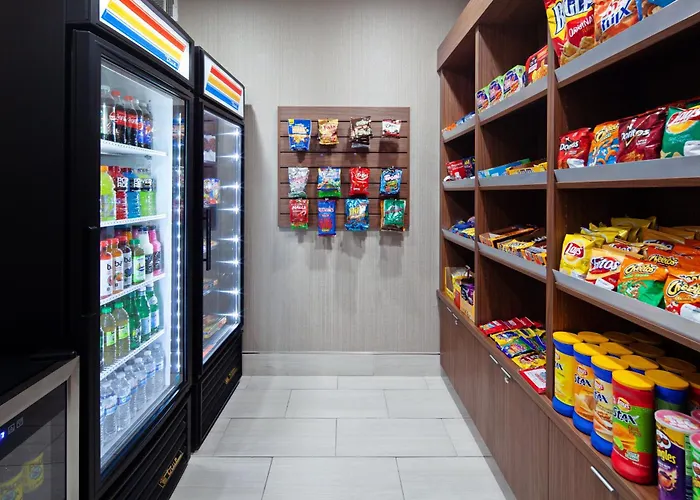 Holiday Inn Express & Suites - Tulare By Ihg