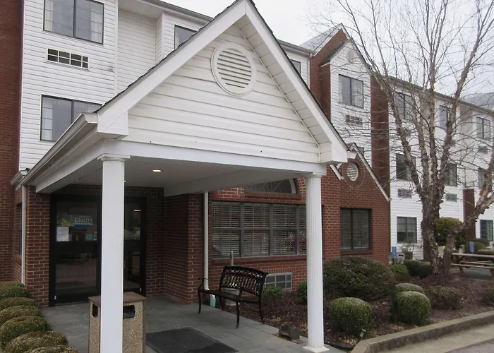 Quality Inn & Suites Prestonsburg Next To Mountain Arts Center