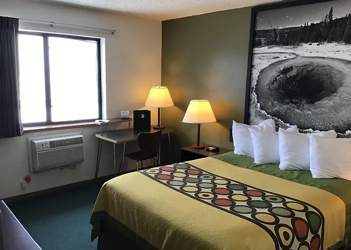 Super 8 By Wyndham Livingston Yellowstone