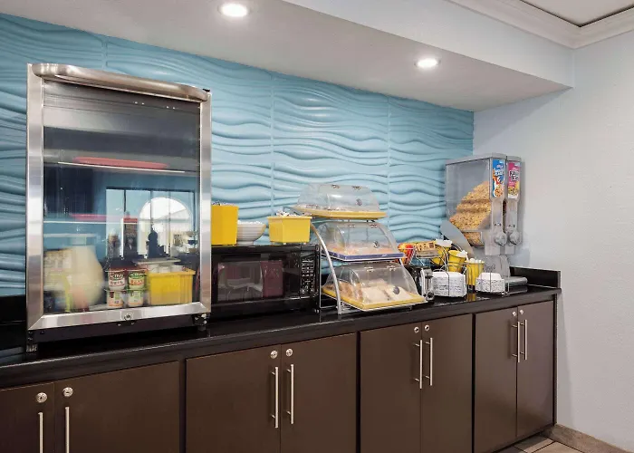 Days Inn By Wyndham Miami