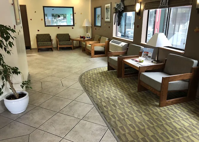 Super 8 By Wyndham Lacey Olympia Area