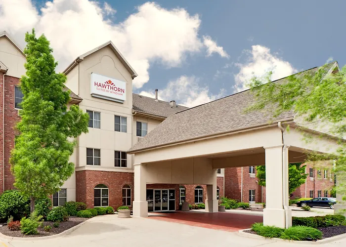 Hawthorn Extended Stay By Wyndham Bloomington
