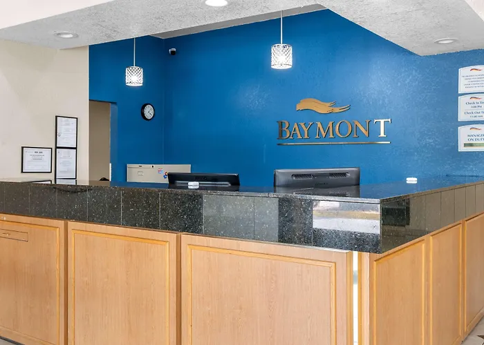 Baymont By Wyndham Lawrence Hotel