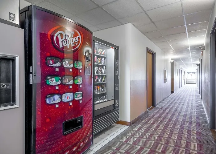 Super 8 By Wyndham Fond Du Lac