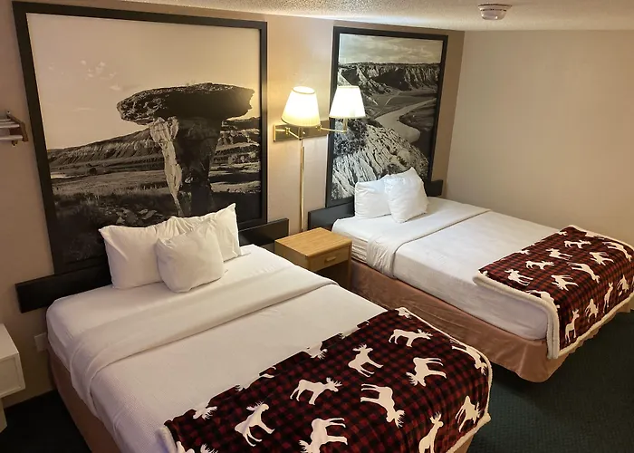 Super 8 By Wyndham Glendive Hotel