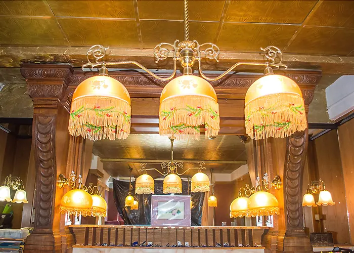 Van Gilder Hotel Seward