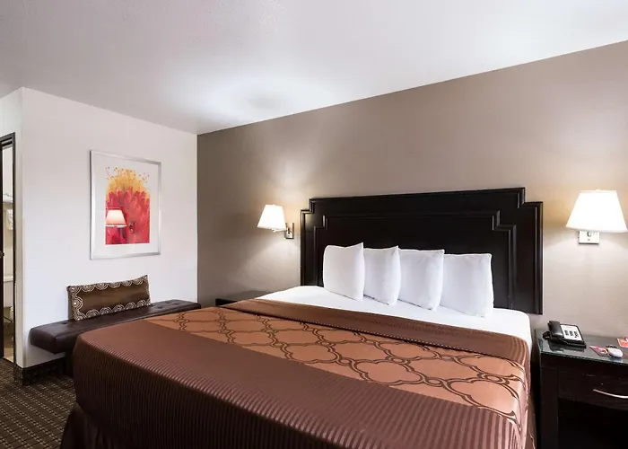 Majestic Canyon Lodge, A Dazzler Select By Wyndham Williams