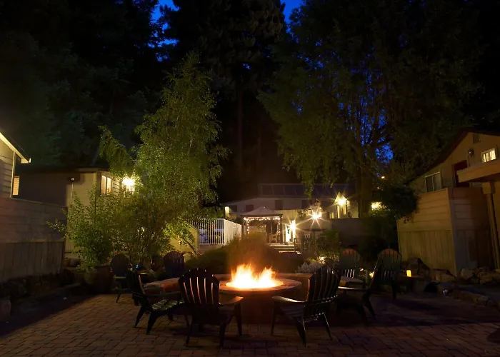 Cottages On River Road Guerneville
