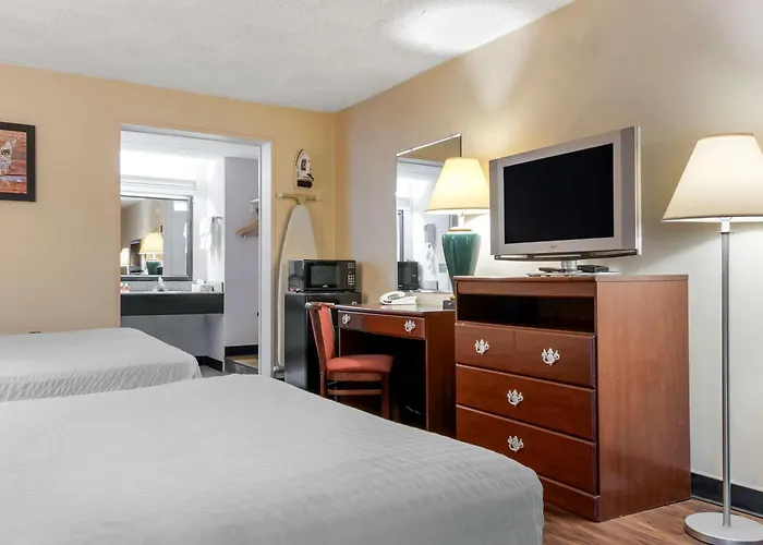 Econo Lodge Cortland Downtown