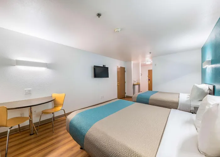 Motel 6-Decatur, Tx