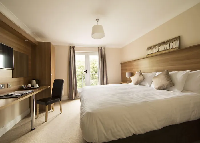 Mayo Hotels