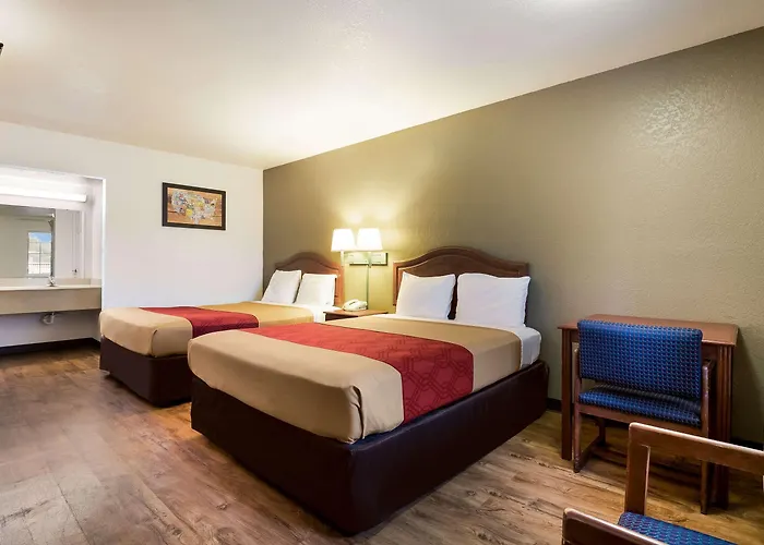 Econo Lodge Bartlesville Hwy 75