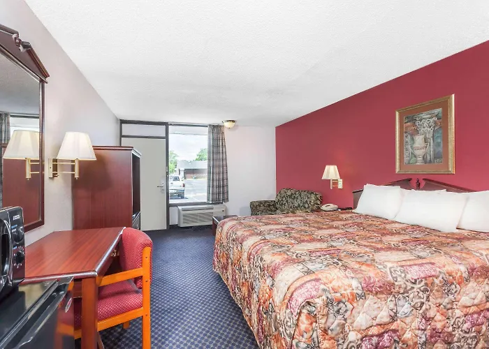 Days Inn By Wyndham Martin