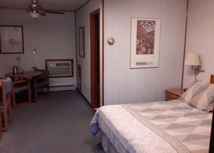 The Monterey Motel Albuquerque