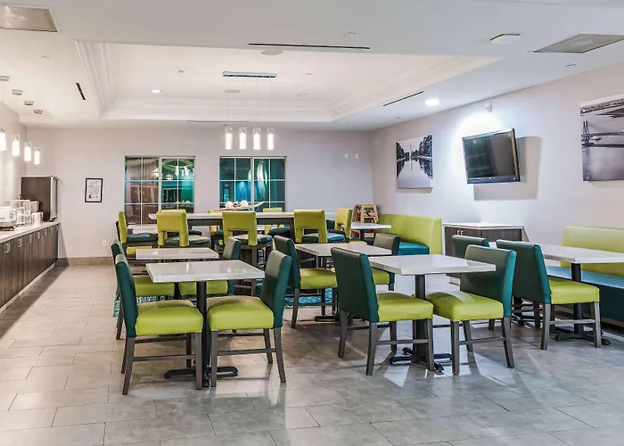 La Quinta By Wyndham Tomball