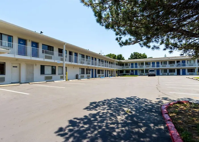 Motel 6-Redding, Ca - Central