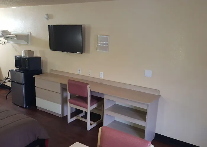 Mentor Home Inn And Suites