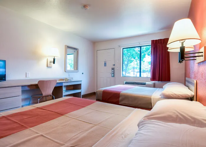 Motel 6-Escondido, Ca