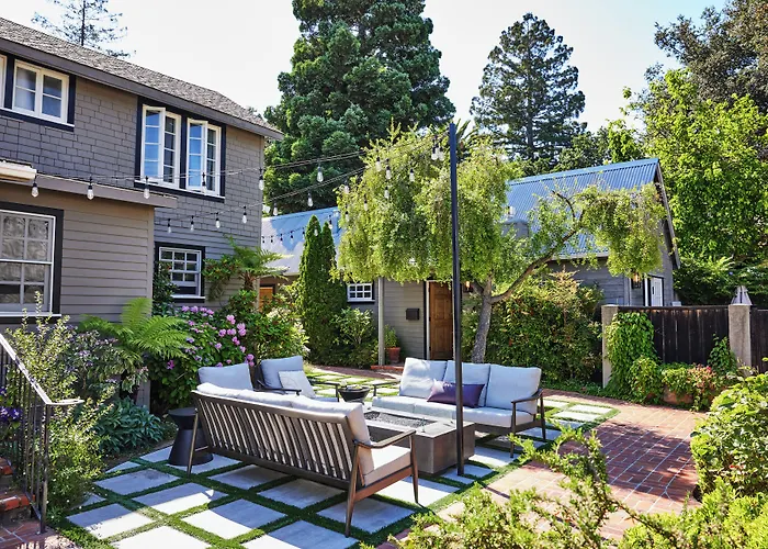 Lavender, A Four Sisters Inn Yountville