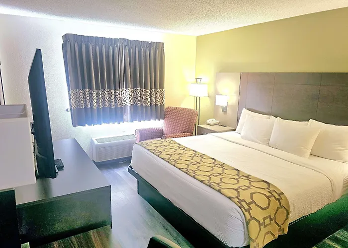 Baymont By Wyndham Rolla Hotel