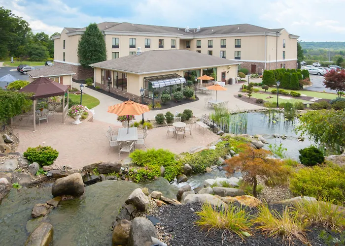 Holiday Inn Express & Suites - Sharon-Hermitage By Ihg West Middlesex