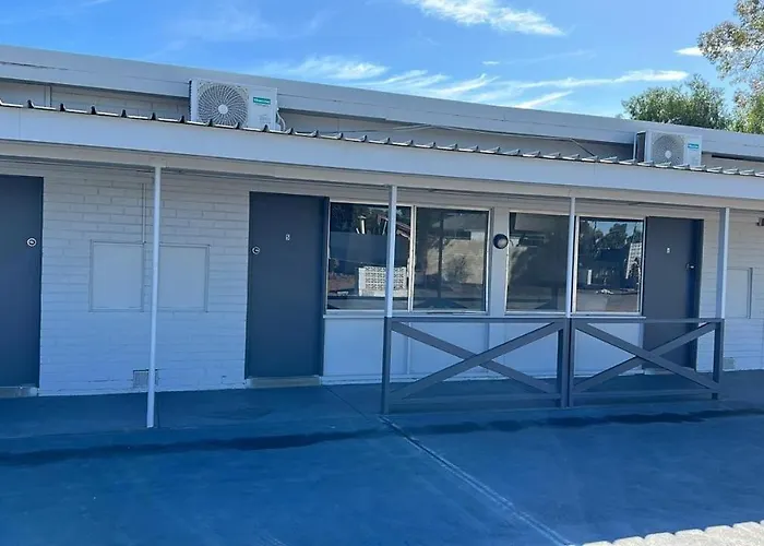 Ouyen Hotels