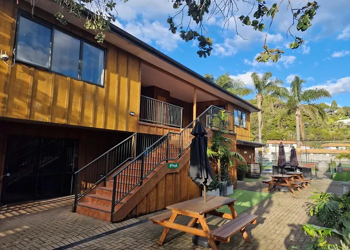 Opua Hotels