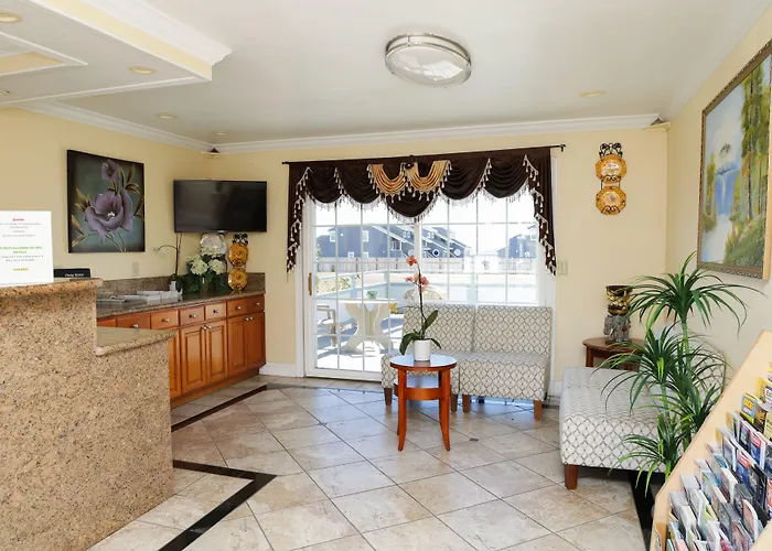Sea Breeze Inn - San Simeon