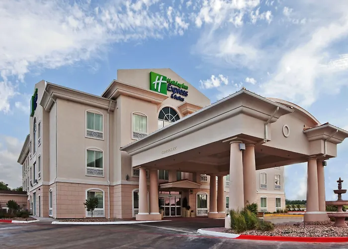 Holiday Inn Express Hotel & Suites Woodward Hwy 270 By Ihg