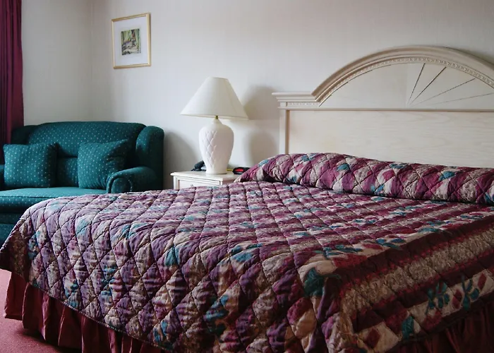 Meadow Court Inn - Ithaca