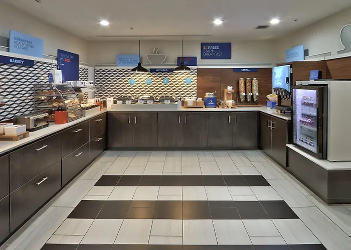 Holiday Inn Express Socorro By Ihg
