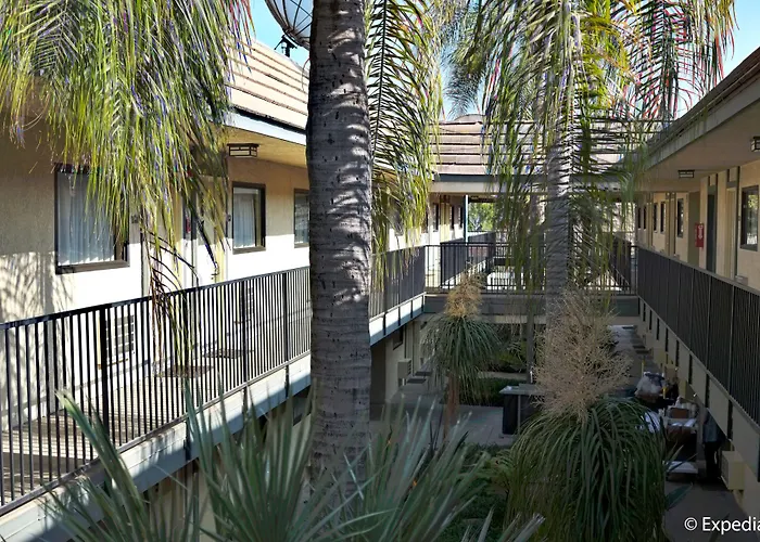 Key Inn And Suites Tustin