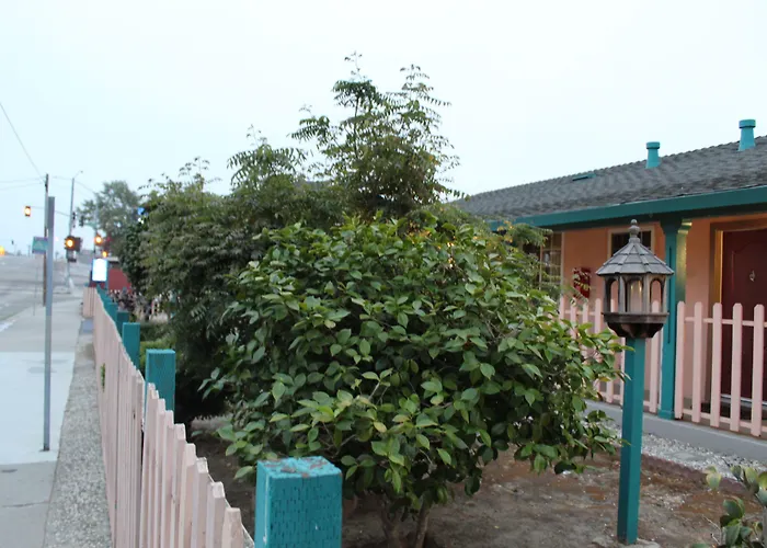 Riverside Inn & Suites Santa Cruz
