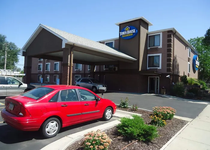 Townhouse Extended Stay Hotel Downtown Lincoln