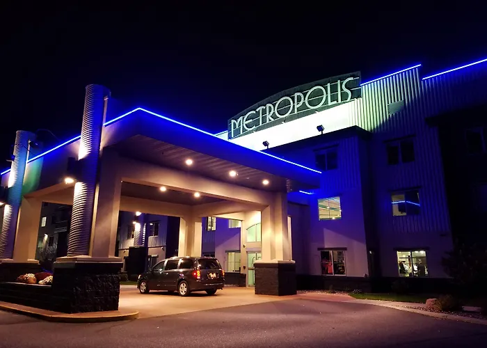 Metropolis Resort - Eau Claire