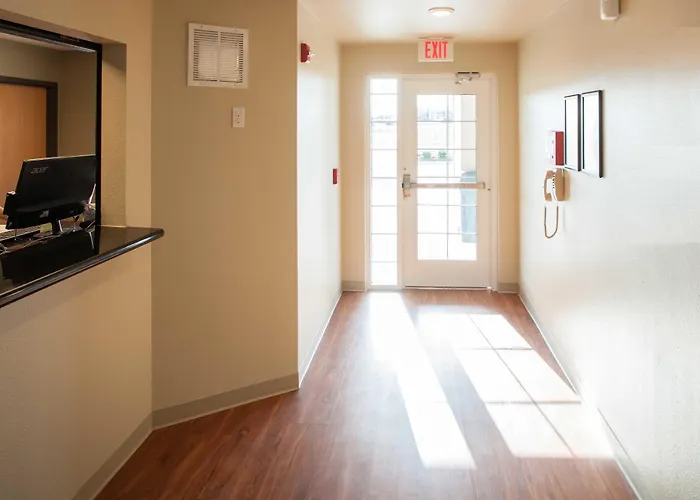 Woodspring Suites Evansville