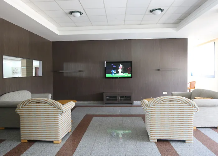 Coral Bay Hotels